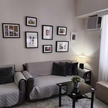 Spacious 2 Bedroom Condo Unit For Rent อีโลอีโลซิตี้ ภายนอก รูปภาพ