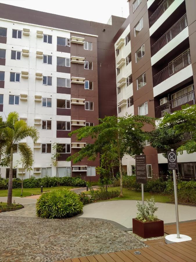 Spacious 2 Bedroom Condo Unit For Rent อีโลอีโลซิตี้ ภายนอก รูปภาพ