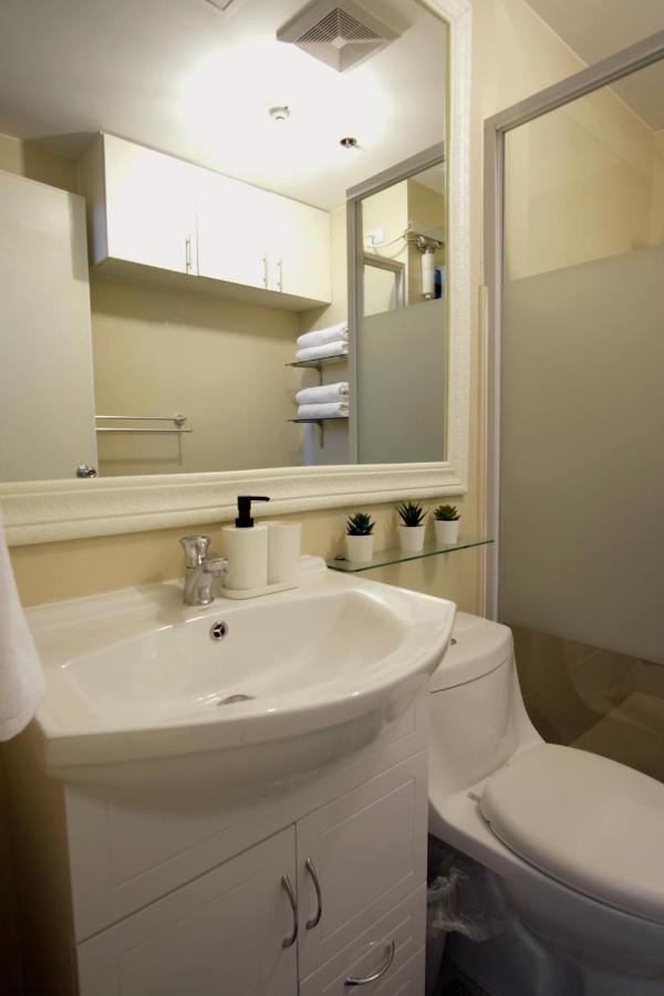 Spacious 2 Bedroom Condo Unit For Rent อีโลอีโลซิตี้ ภายนอก รูปภาพ
