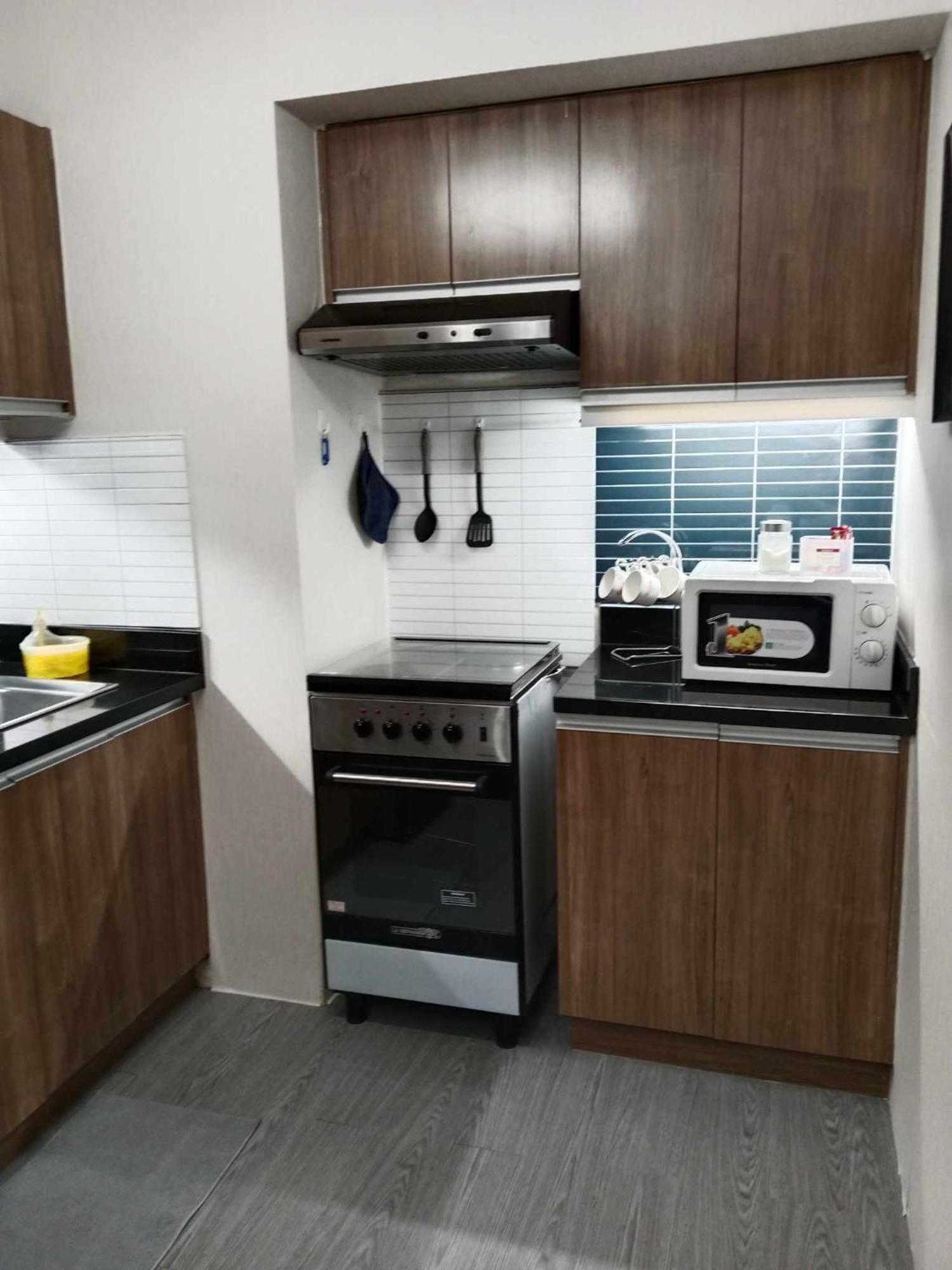 Spacious 2 Bedroom Condo Unit For Rent อีโลอีโลซิตี้ ภายนอก รูปภาพ